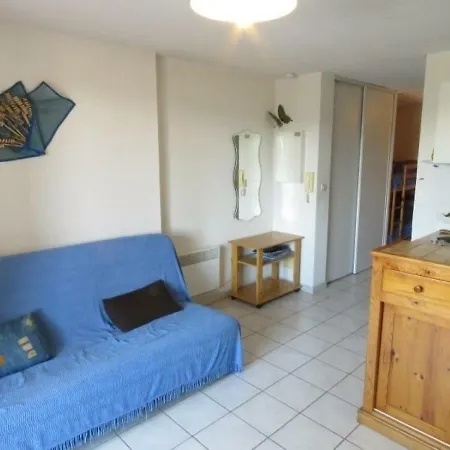 Studio Cabine 20m² + Loggia, Proche Plage Apartman
